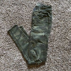 AE camo jeggings